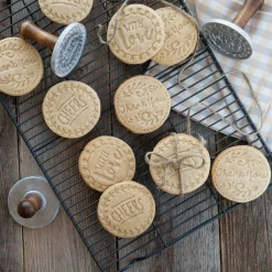 New Nordic Ware Koekjesstempel Greetings Set/3